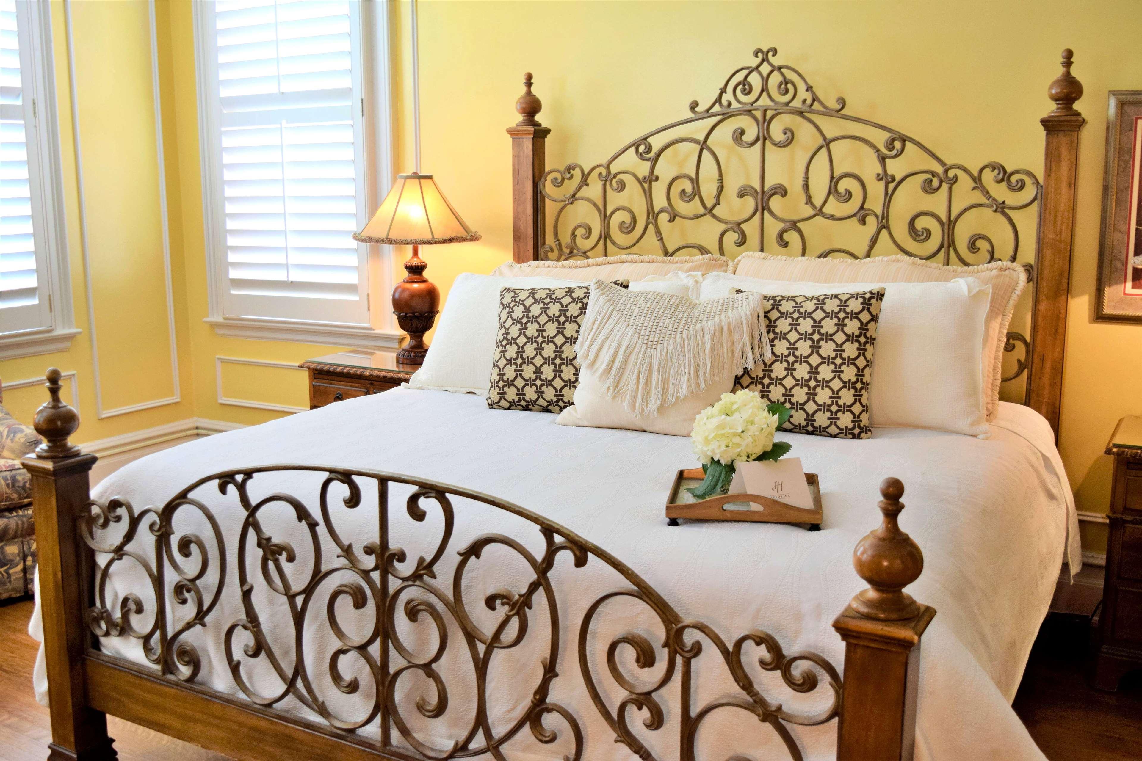 Jh Adams Inn, Trademark Collection By Wyndham Highpoint Екстериор снимка
